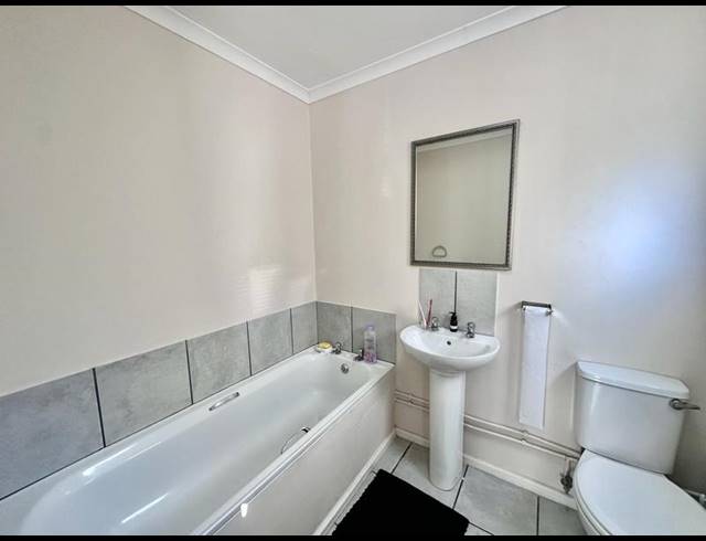 2 BEDROOM APARTMENT FOR SALE IN DE ALMEIDA